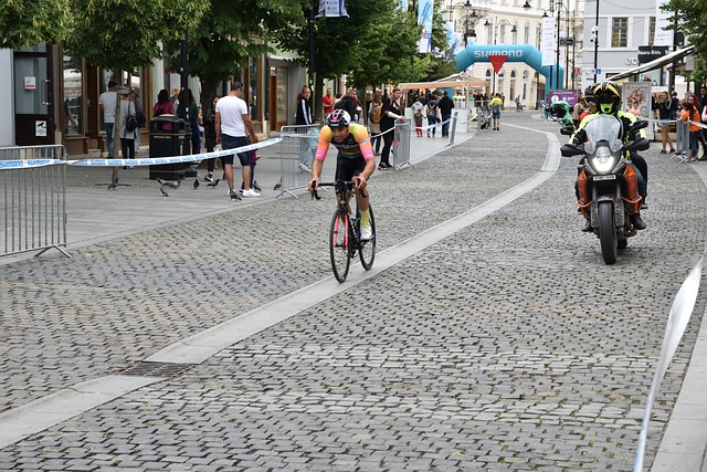 他在赛季中 他在赛季中